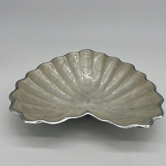 Julia Knight 10” Heart Dish - Picture 9 of 10